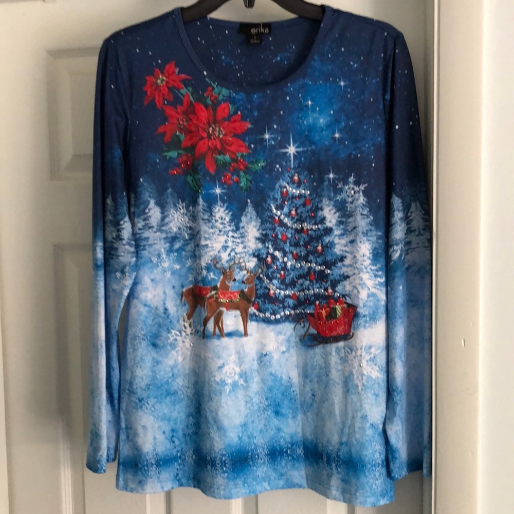 Like new Erika Holiday tee Size M